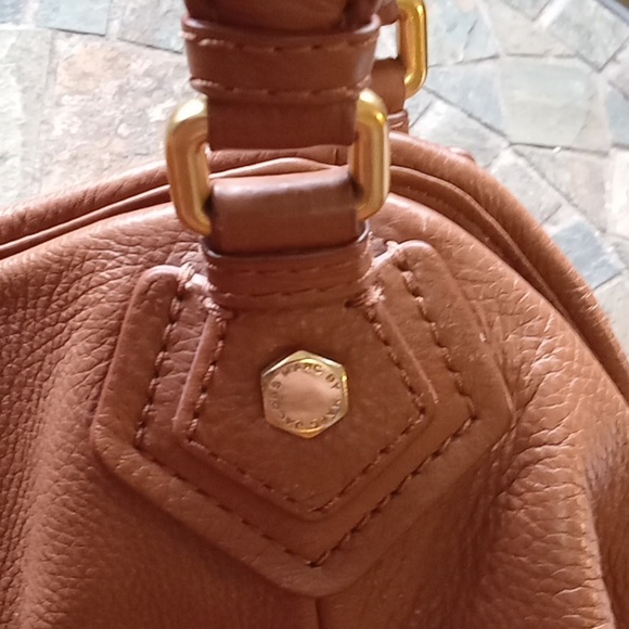 HUGE SALE IN MY CLOSET. MARC BY MARC JACOBS BAG - Picture 7 of 12